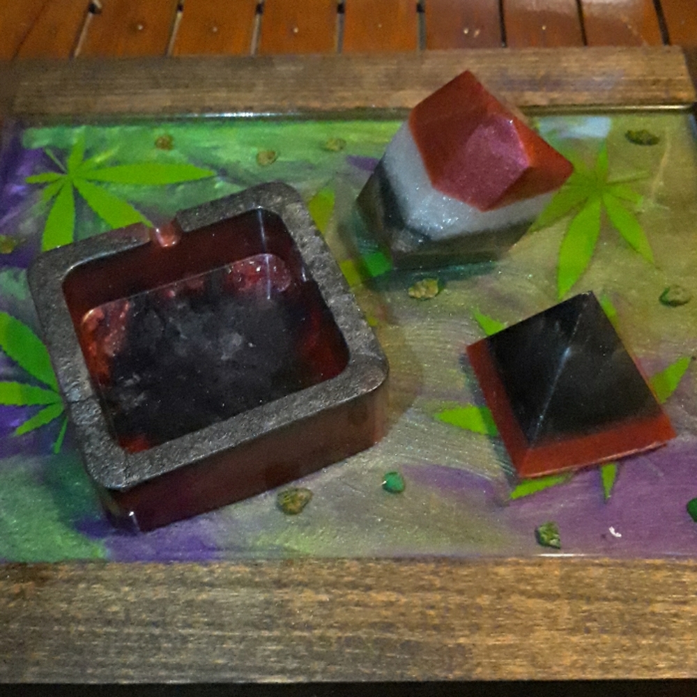 3 piece ashtray and paper weight set